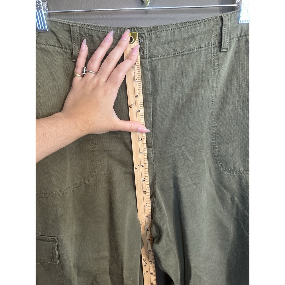 FLAWED Talbots Super Soft Green Cargo Pants 12 Cotton Blend - Picture 9 of 12